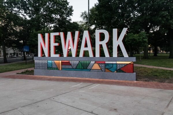 Newark_Sign_DreamPlay_Cesar_Melgar_-27